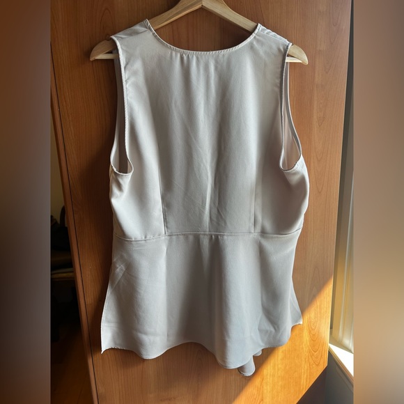 Peplum blouse with v-neck - Picture 5 of 6